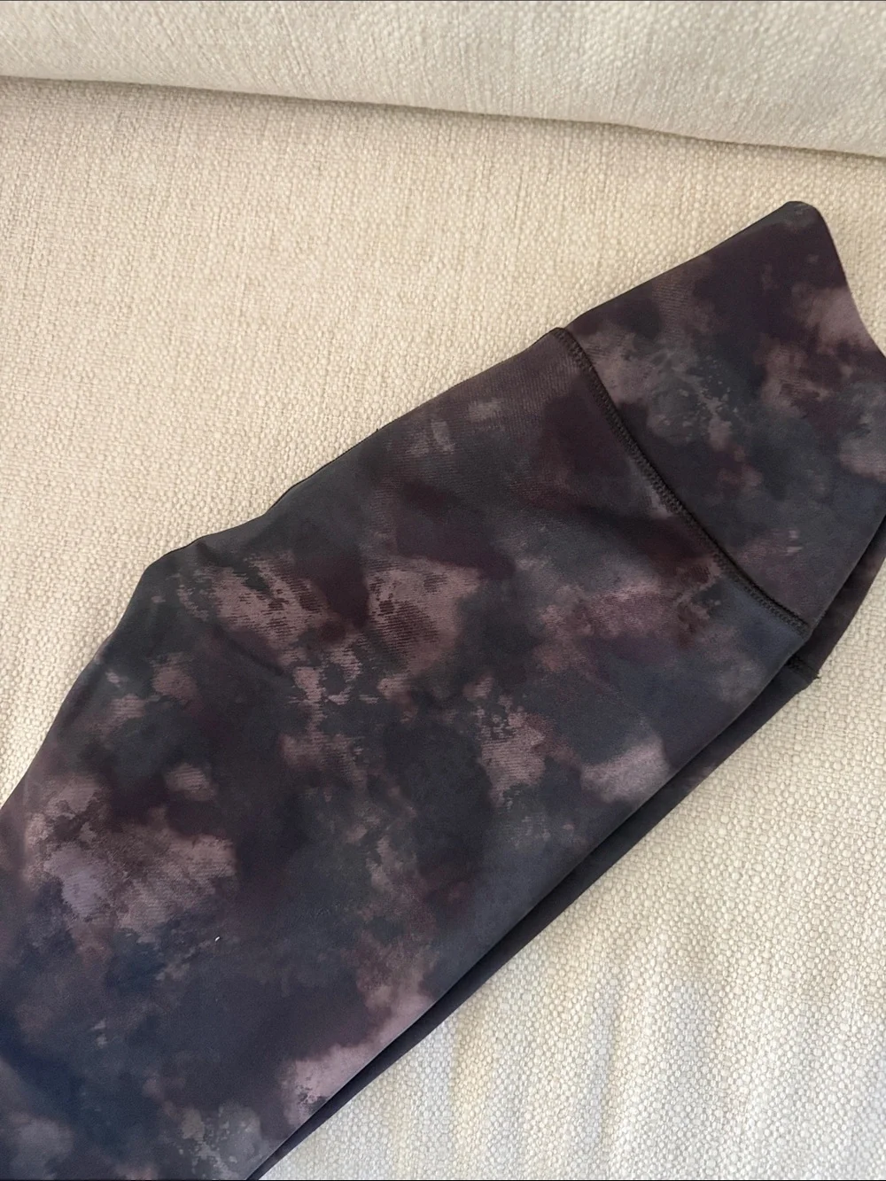 ALO Yoga soft stretchy